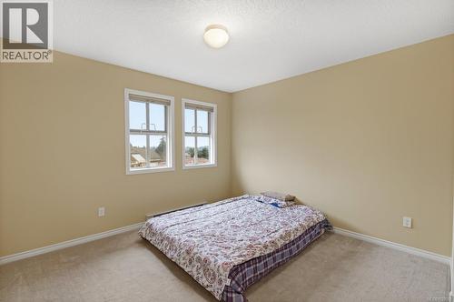 8 500 Marsett Pl, Saanich, BC - Indoor Photo Showing Bedroom