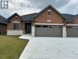 1295 TOM TOTH Unit# LOWER  Lasalle, ON N9H 2C1