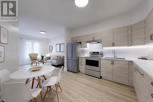 772 Richmond Street W, Toronto, ON - Indoor