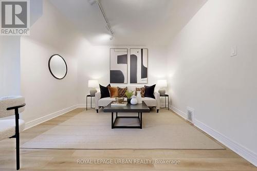 772 Richmond Street W, Toronto, ON - Indoor