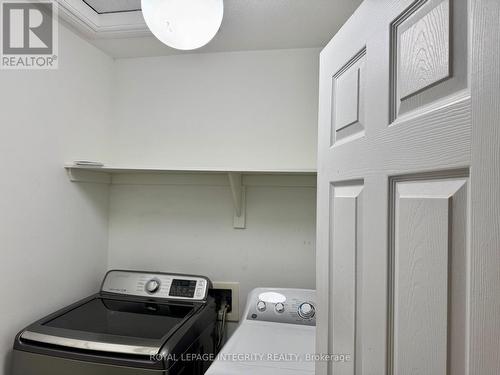 72 Castle Glen Crescent E, Ottawa, ON - Indoor Photo Showing Laundry Room