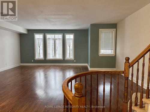 72 Castle Glen Crescent E, Ottawa, ON - Indoor Photo Showing Other Room