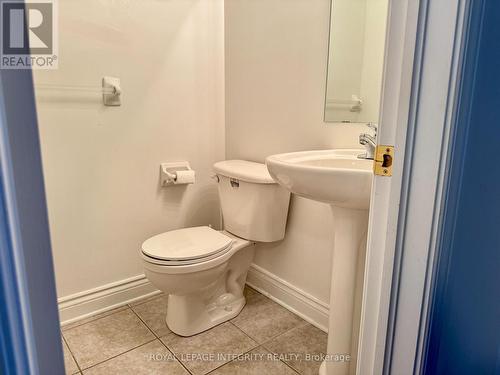 72 Castle Glen Crescent E, Ottawa, ON - Indoor Photo Showing Bathroom