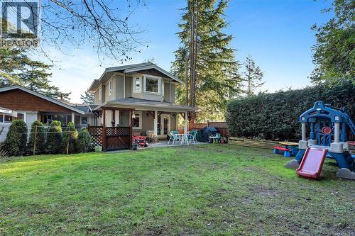 2229 Arbutus Rd, Saanich, BC - Outdoor With Deck Patio Veranda