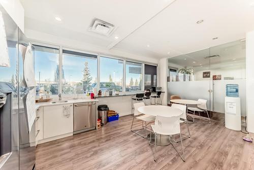 2627  Ellwood Drive, Edmonton, AB 