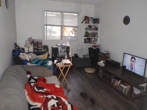 5135  52 Avenue, Barrhead, AB - Indoor