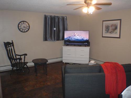 5135  52 Avenue, Barrhead, AB - Indoor