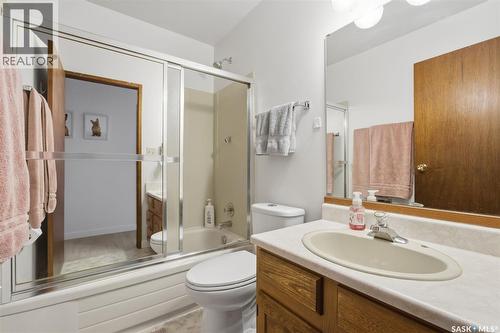 439 Manning Lane, Saskatoon, SK - Indoor Photo Showing Bathroom