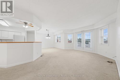 205 - 208 SILVERCREEK PARKWAY N  Guelph (Junction/Onward Willow), ON N1H 8H2