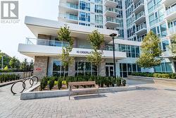 606 - 10 DEERLICK COURT  Toronto, ON M3A 0A7