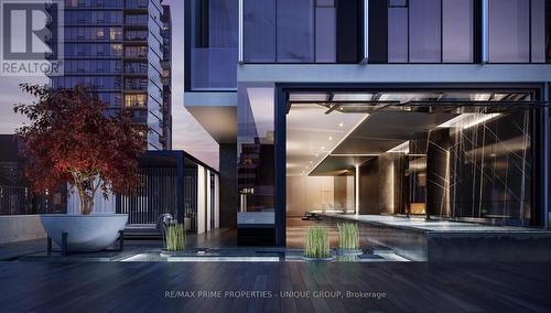 4510 - 11 Yorkville Avenue, Toronto, ON - Outdoor