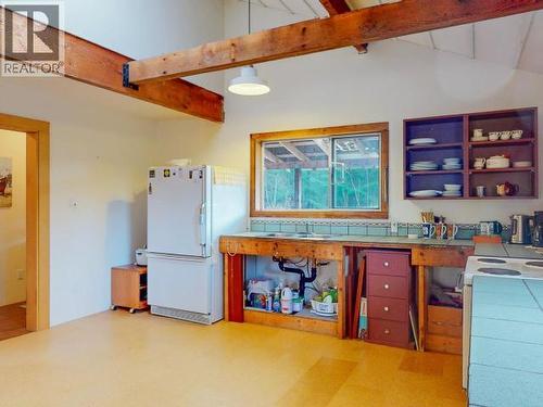 6080 Shelter Point Road, Texada Island, BC - Indoor Photo Showing Other Room