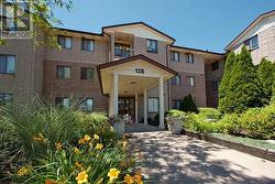 302 - 128 ST AUGUSTINE DRIVE  St. Catharines (Secord Woods), ON L2P 3X6
