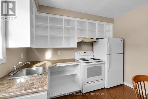 418 Dominion Street, North Glengarry, ON - Indoor Photo Showing Kitchen