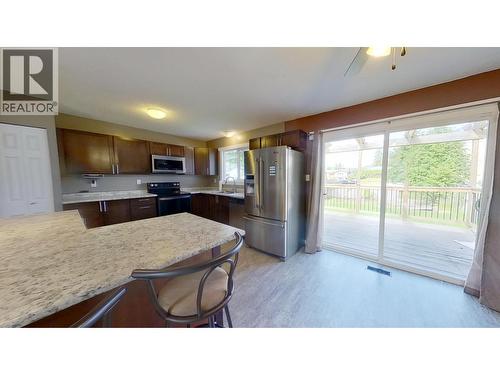 679 Jones Street, Quesnel, BC - Indoor Photo Showing Kitchen