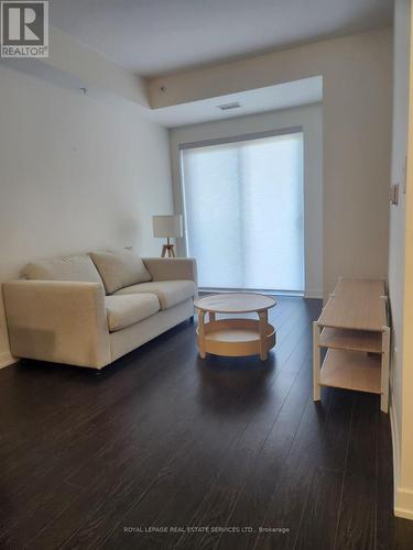 1510 - 128 King Street N, Waterloo, ON - Indoor Photo Showing Living Room