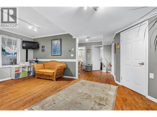 156 Stevens Court, Penticton, BC - Indoor Photo Showing Other Room