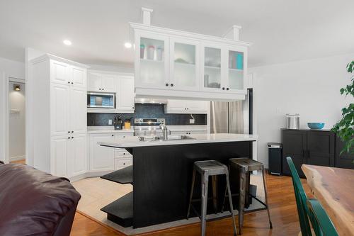 Cuisine - 1168 Rue Notre-Dame-De-Fatima, Laval (Pont-Viau), QC - Indoor Photo Showing Kitchen