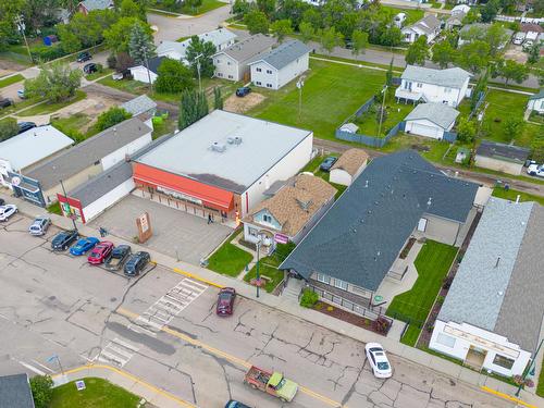 5028 50 Avenue, Lamont, AB 