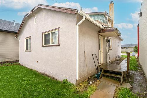 5028 50 Avenue, Lamont, AB 