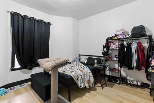 10260  95 St, Edmonton, AB - Indoor