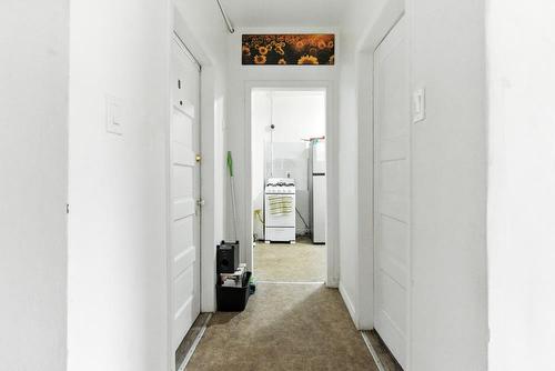 10260  95 St, Edmonton, AB - Indoor Photo Showing Other Room