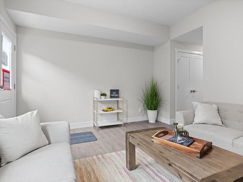 12007  106 Street, Edmonton, AB - Indoor Photo Showing Living Room