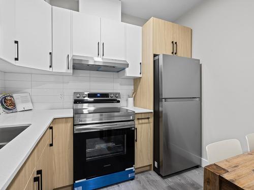 12007  106 Street, Edmonton, AB - Indoor Photo Showing Kitchen