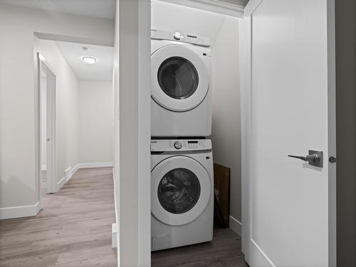 12007  106 Street, Edmonton, AB - Indoor Photo Showing Laundry Room