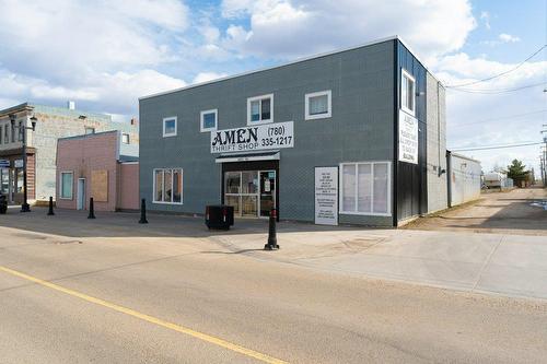 4813  50 Avenue, Wetaskiwin, AB 