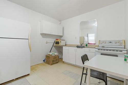 9519  103 Avenue, Edmonton, AB - Indoor Photo Showing Kitchen