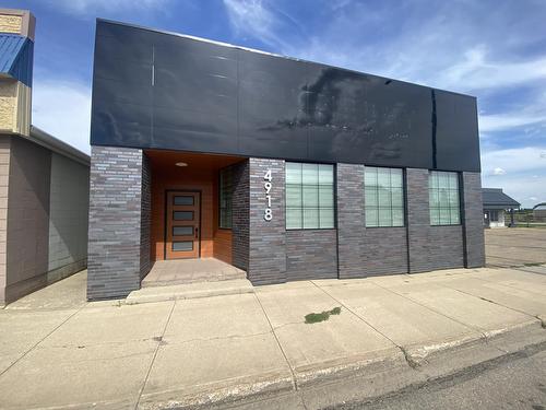 4918  50 Avenue, Vegreville, AB 