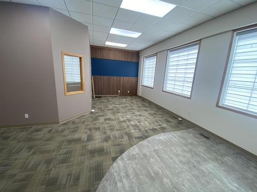 4918  50 Avenue, Vegreville, AB 