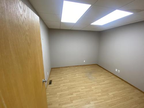 4918  50 Avenue, Vegreville, AB 