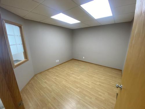 4918  50 Avenue, Vegreville, AB 