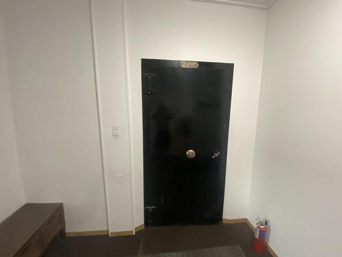 4918  50 Avenue, Vegreville, AB 