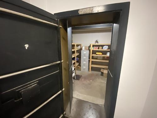 4918  50 Avenue, Vegreville, AB 