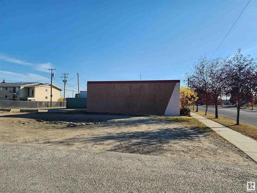 5212  52 Avenue, Drayton Valley, AB 