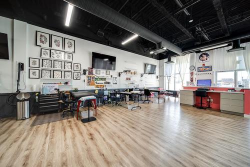 6958  76 Avenue, Edmonton, AB 