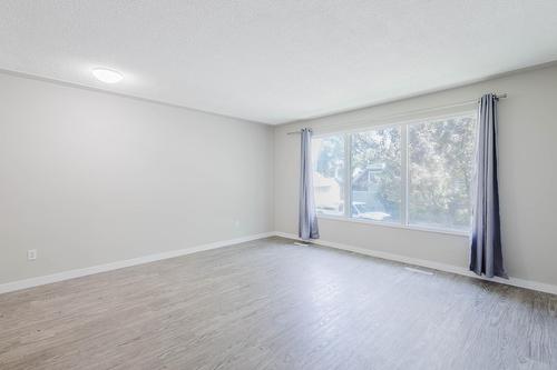 8504  98 Street, Edmonton, AB - Indoor Photo Showing Other Room