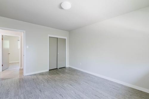 8504  98 Street, Edmonton, AB - Indoor Photo Showing Other Room