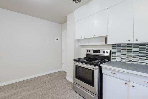 8504  98 Street, Edmonton, AB - Indoor Photo Showing Kitchen
