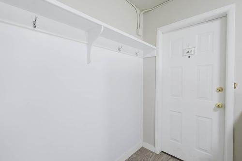 8504  98 Street, Edmonton, AB - Indoor Photo Showing Other Room
