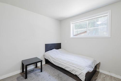 8504  98 Street, Edmonton, AB - Indoor Photo Showing Bedroom