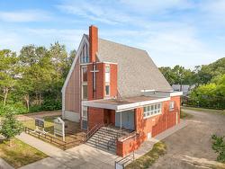 9630  74 Avenue  Edmonton, AB T6E 1E6