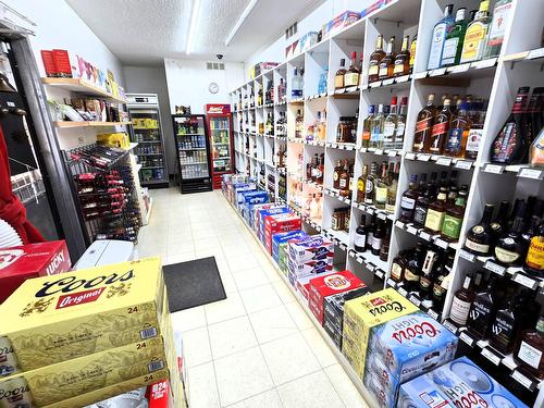 5003  50 St., Lougheed, AB 