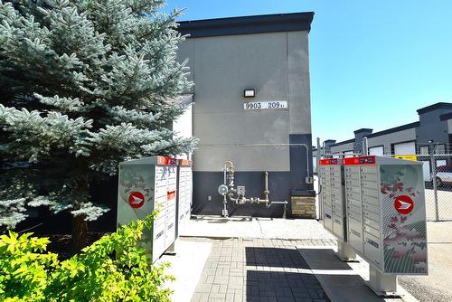 9903  209 Street Nw, Edmonton, AB 