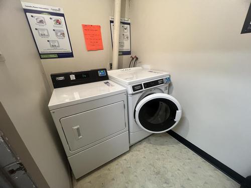 10310 100 Avenue, Fort Saskatchewan, AB - Indoor Photo Showing Laundry Room