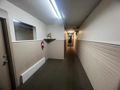 10310 100 Avenue, Fort Saskatchewan, AB - Indoor Photo Showing Other Room