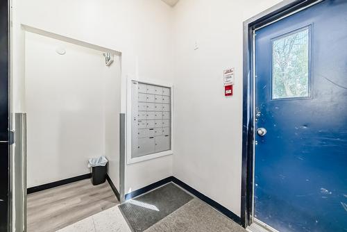 10732  96 Street, Edmonton, AB - Indoor Photo Showing Other Room